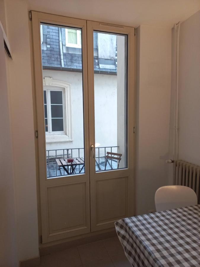 Le Carnot, A Deux Pas Du Centre Ville 브장송 외부 사진